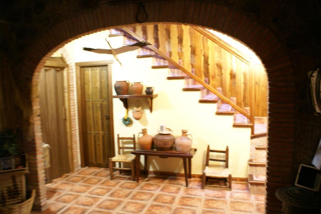 Torrejón el Rubio Casa Rural Pena Falcon מראה חיצוני תמונה